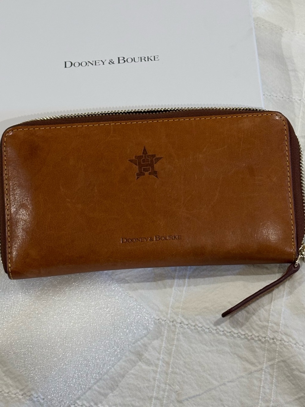 Dooney & Bourke Brown Leather Zip MLB Astros Wallet with Detachable Wrist Strap